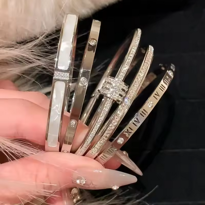 prestige brazaletes - Set 5 Brazaletes Dorados Estilo Lujo ✨ Acero Inoxidable Premium💎